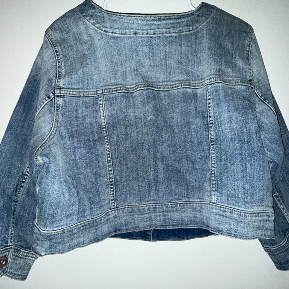 Torrid Denim Jacket Size XXL - Picture 4 of 7